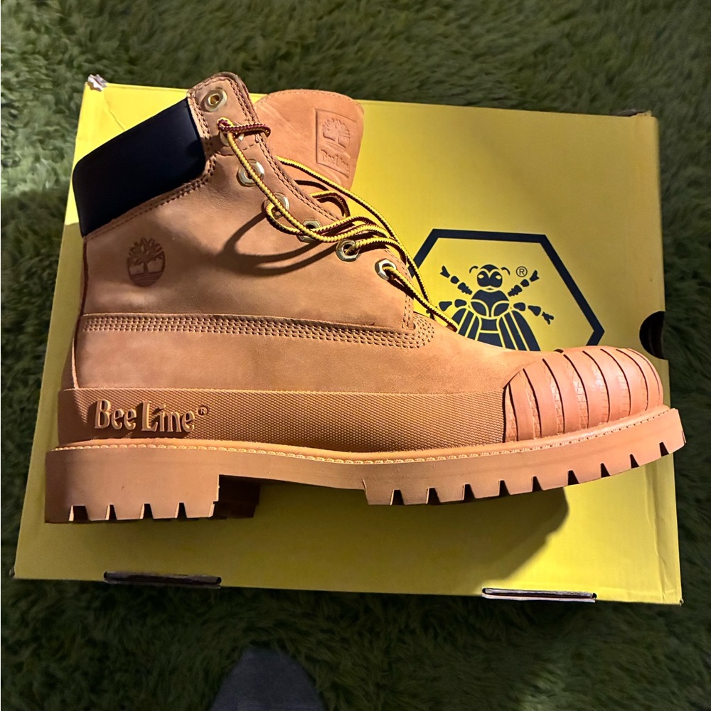 Beeline Timberland size 10 - Picture 5 of 10